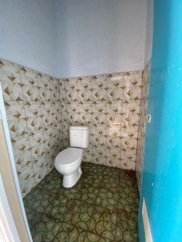 Permata Rizqi Sriamur - Kamar Mandi